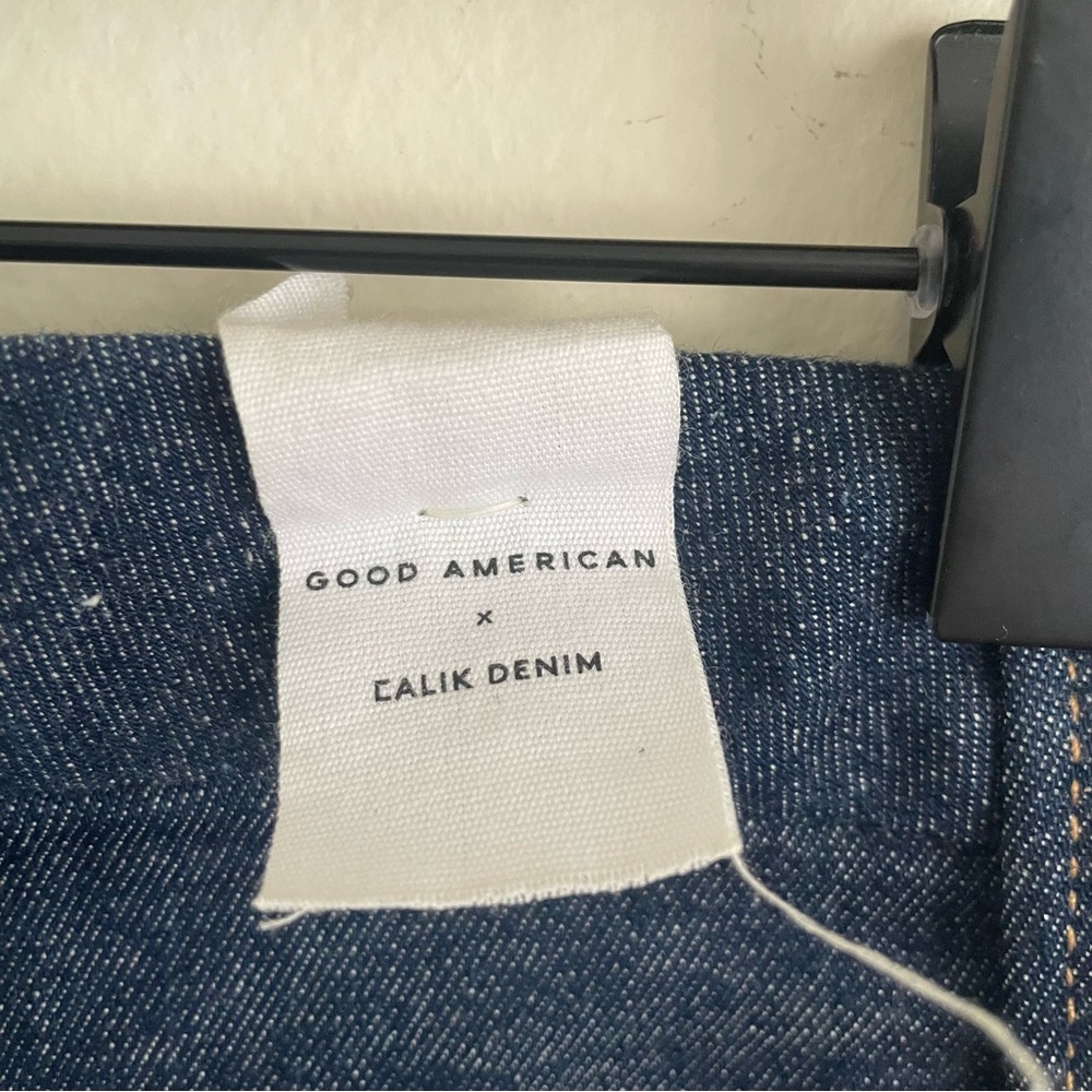 NWT Good American Dark Blue Flare Jeans - Picture 7 of 8